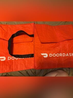 DoorDash insulated bags